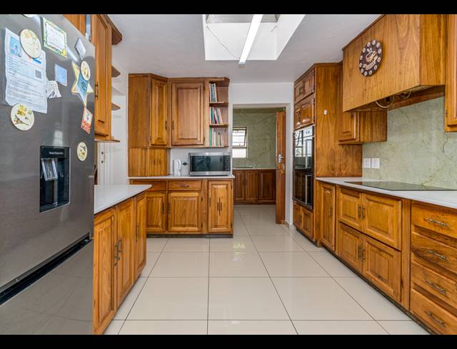 4 BEDROOM FREESTANDING FOR SALE IN EDENBURG